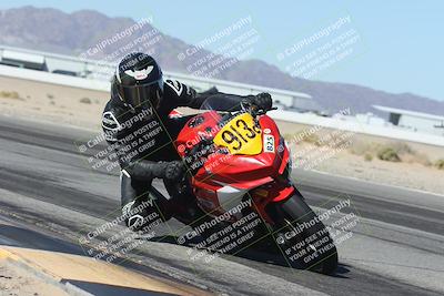 media/Oct-30-2025-Racers Edge (Thu) [[dabbdaf680]]/3-B Group/Session 3 (Turn 15 Inside)/